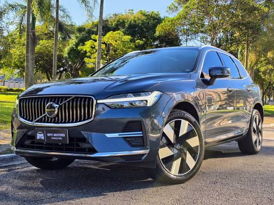 VOLVO XC60 2.0 T8 RECHARGE ULTRA AWD GEARTRONIC VOLVO XC60 2.0 T8 RECHARGE ULTRA AWD GEARTRONIC